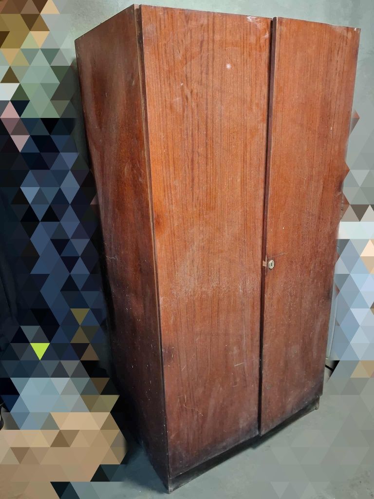 Продається шафа за символічну ціну