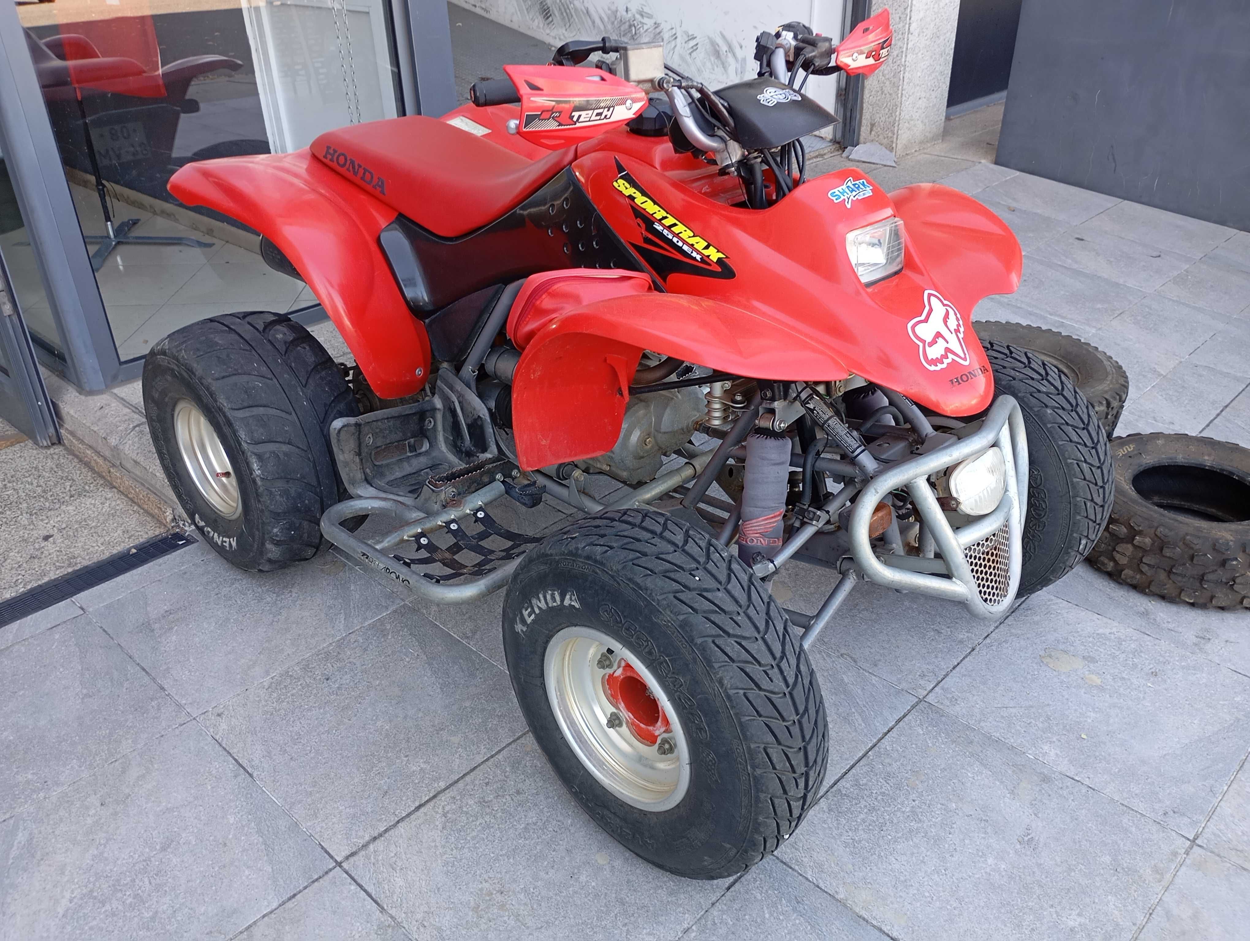 HONDA TRX 250 COMO NOVA toda de origem , 1 registo