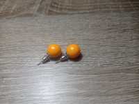 Сережки шарики оранжевые.