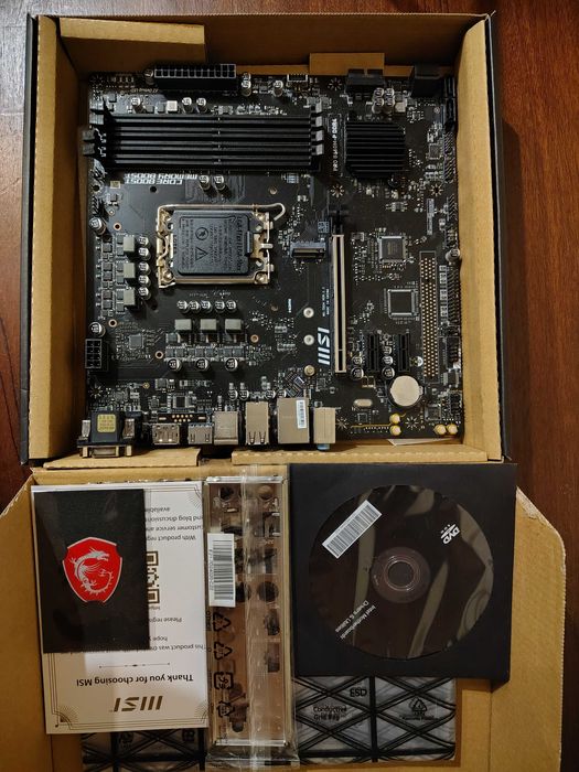 Материнська плата MSI PRO B660M-P DDR4 — нова