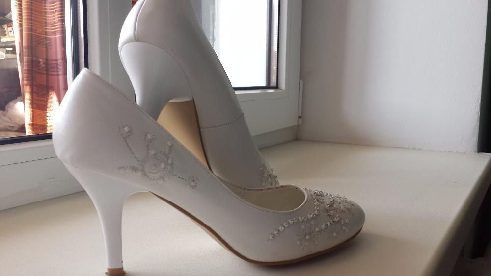 свадебные туфли продам