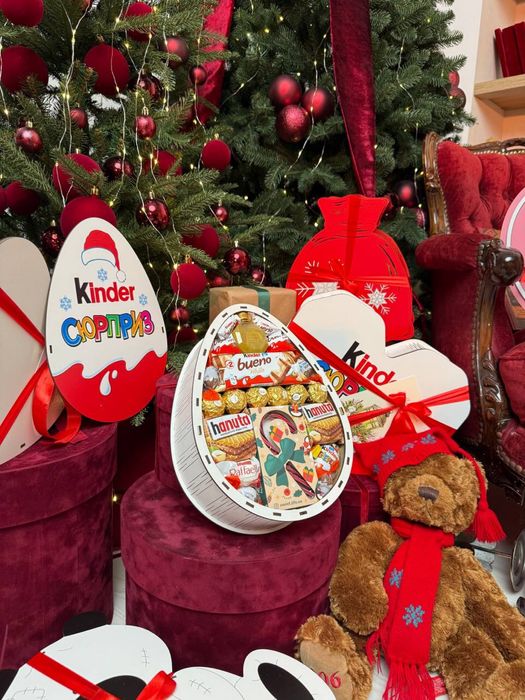 Подарунковий набір у вигляді Кіндер Сюрприз М  різні варіанти наборів