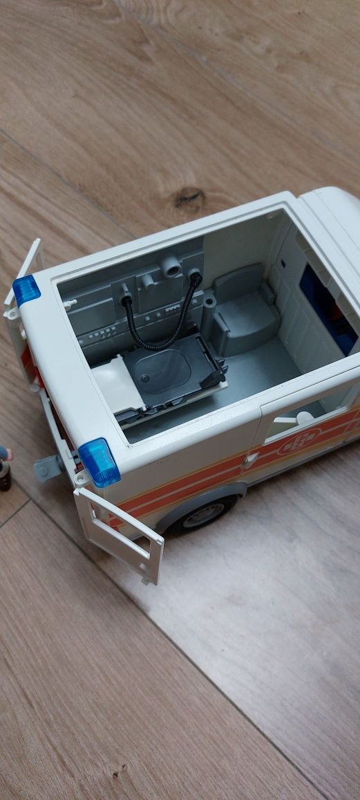 Karetka Playmobil