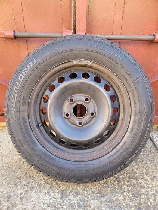 Диски с резиной 196/65 R15 зима.