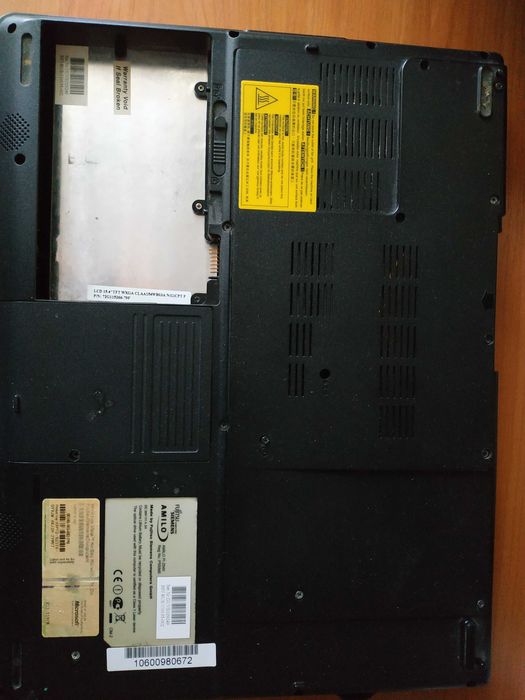 Ноутбук Fujitsu-Siemens Amilo Pi 2540. Нерабочий, на запчасти