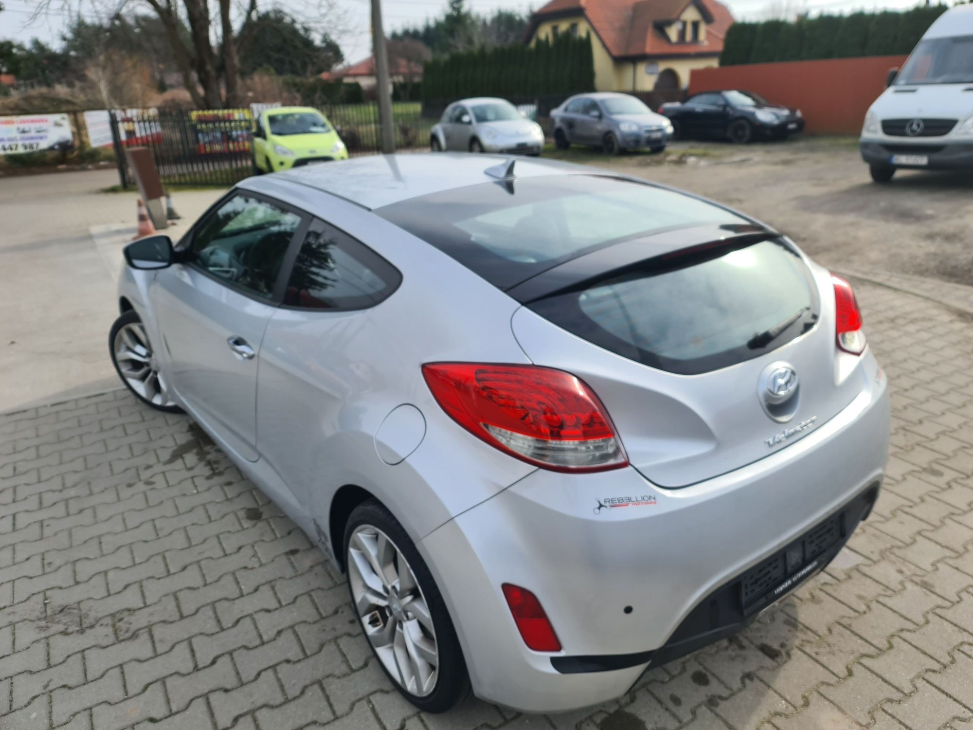 Hyundai Veloster. i 30. Szwajcar. 1.6 B. Mały przebieg