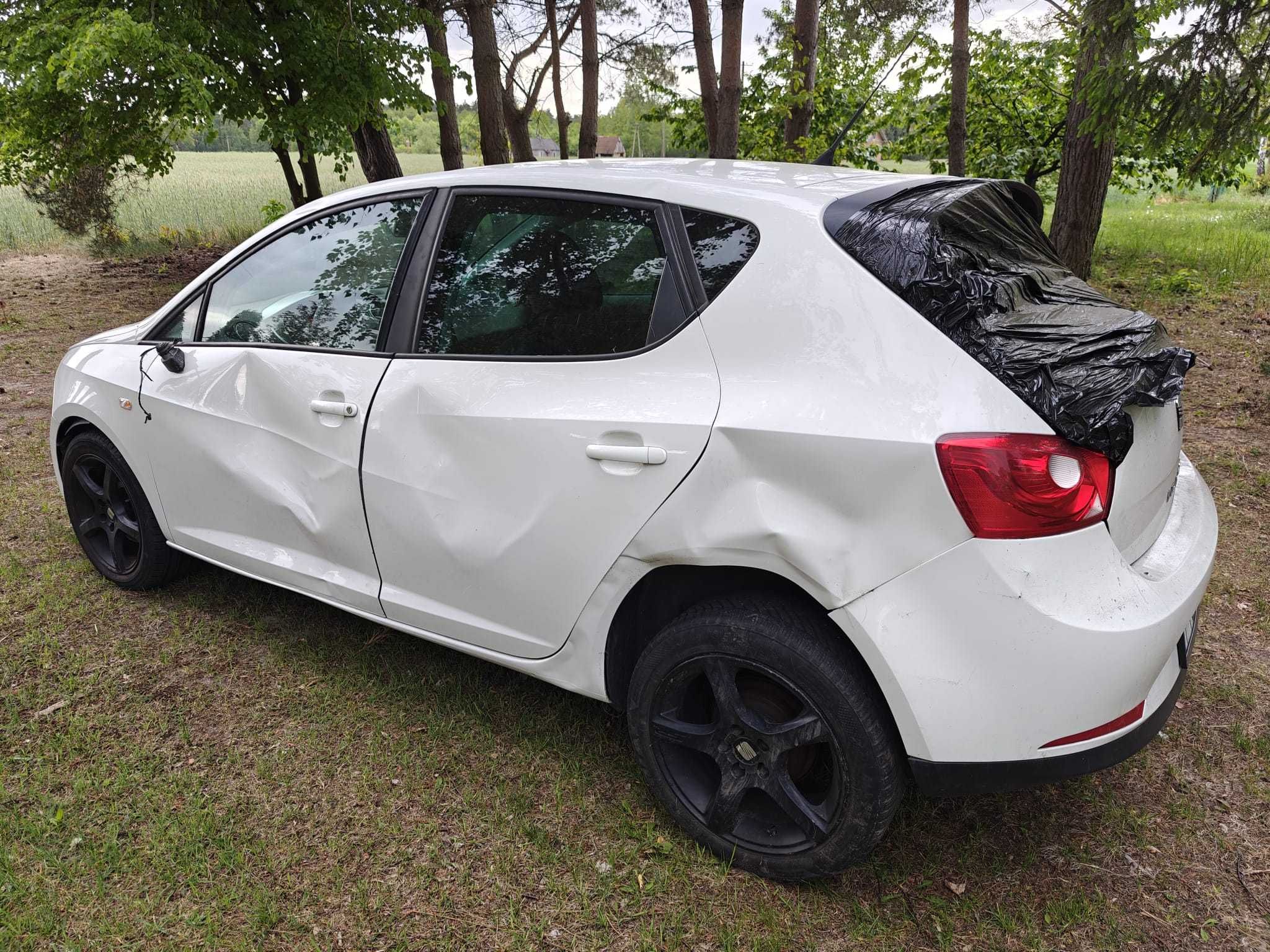 Seat Ibiza 4 6J 2010 1.2 TDI na części silnik lampa koła środek
