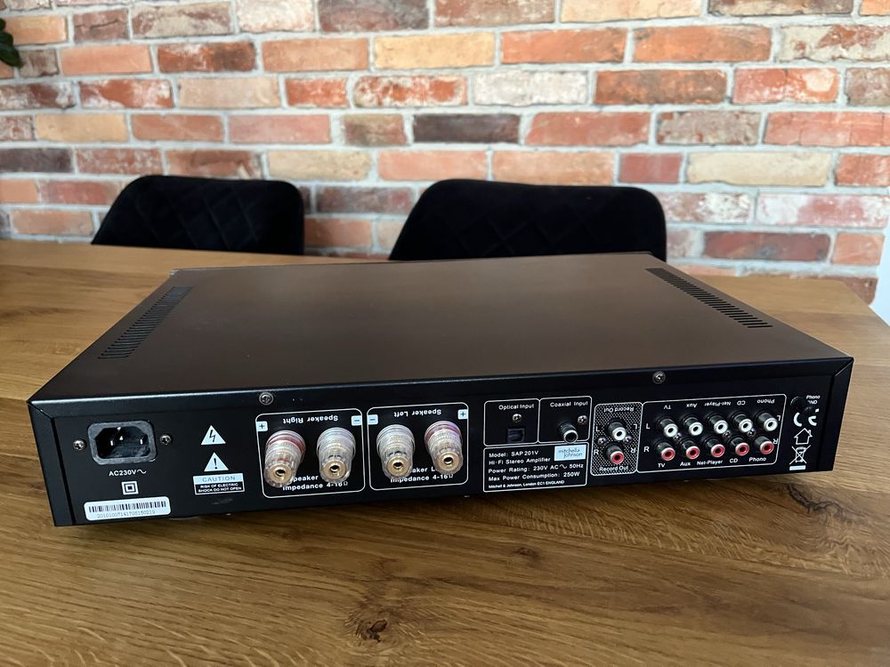 Wzmacniacz stereo Mitchell & Johnson SAP-201