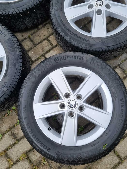 Koła felgi 16 opony zimowe Skoda VW Audi Seat 205/60/16 5x112 K13