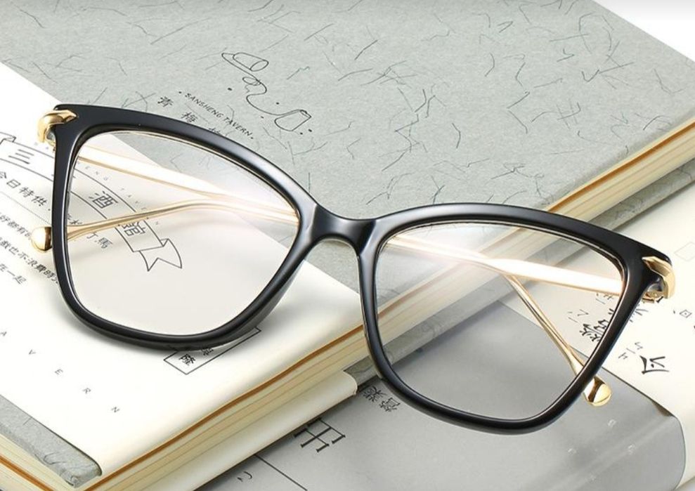 Стильная оправа / очки