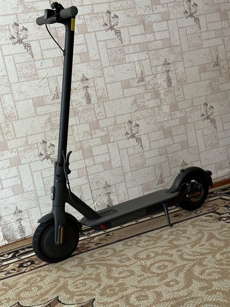 електросамокат xiaomi mi electric scooter essential black