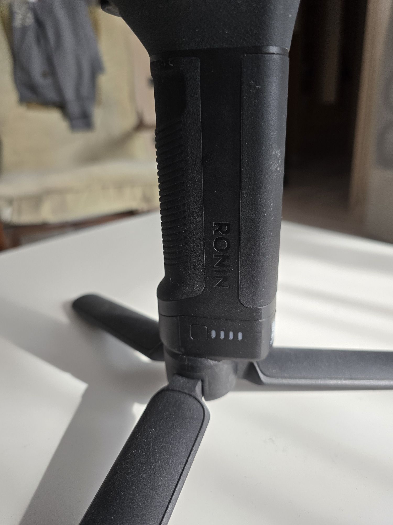 Stabilizator DJI Ronin-SC z aparatem Cannon EOS M50
