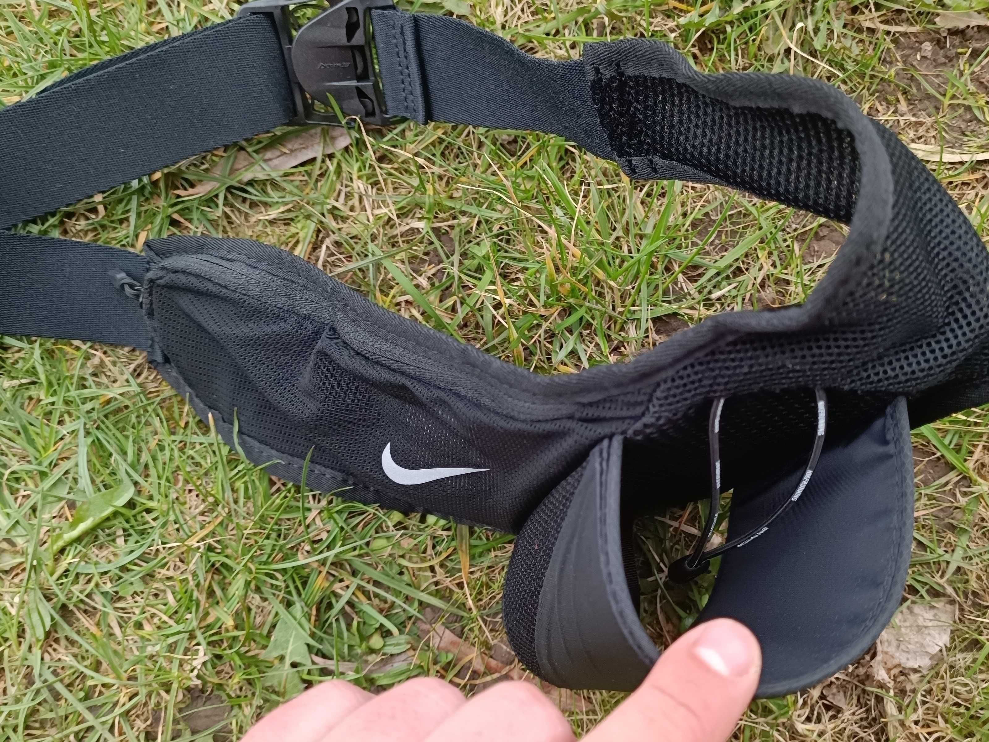 Сумка на пояс Nike Large Bottle Running Belt