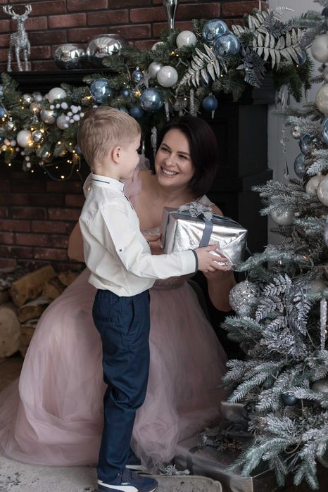 Сімейна фотосесія в новорічних студіях Львова