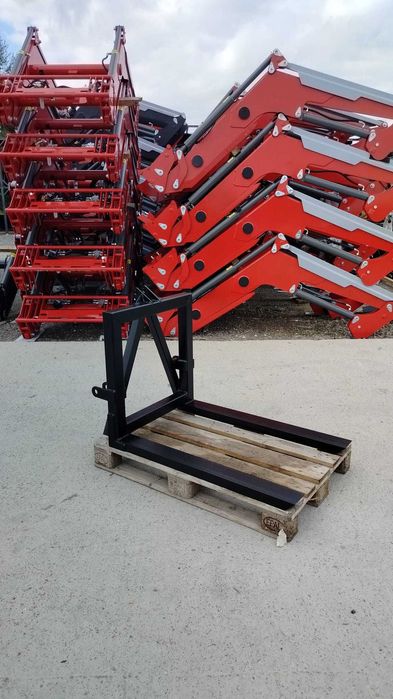 Paleciak na tył do ciągnika TUZ