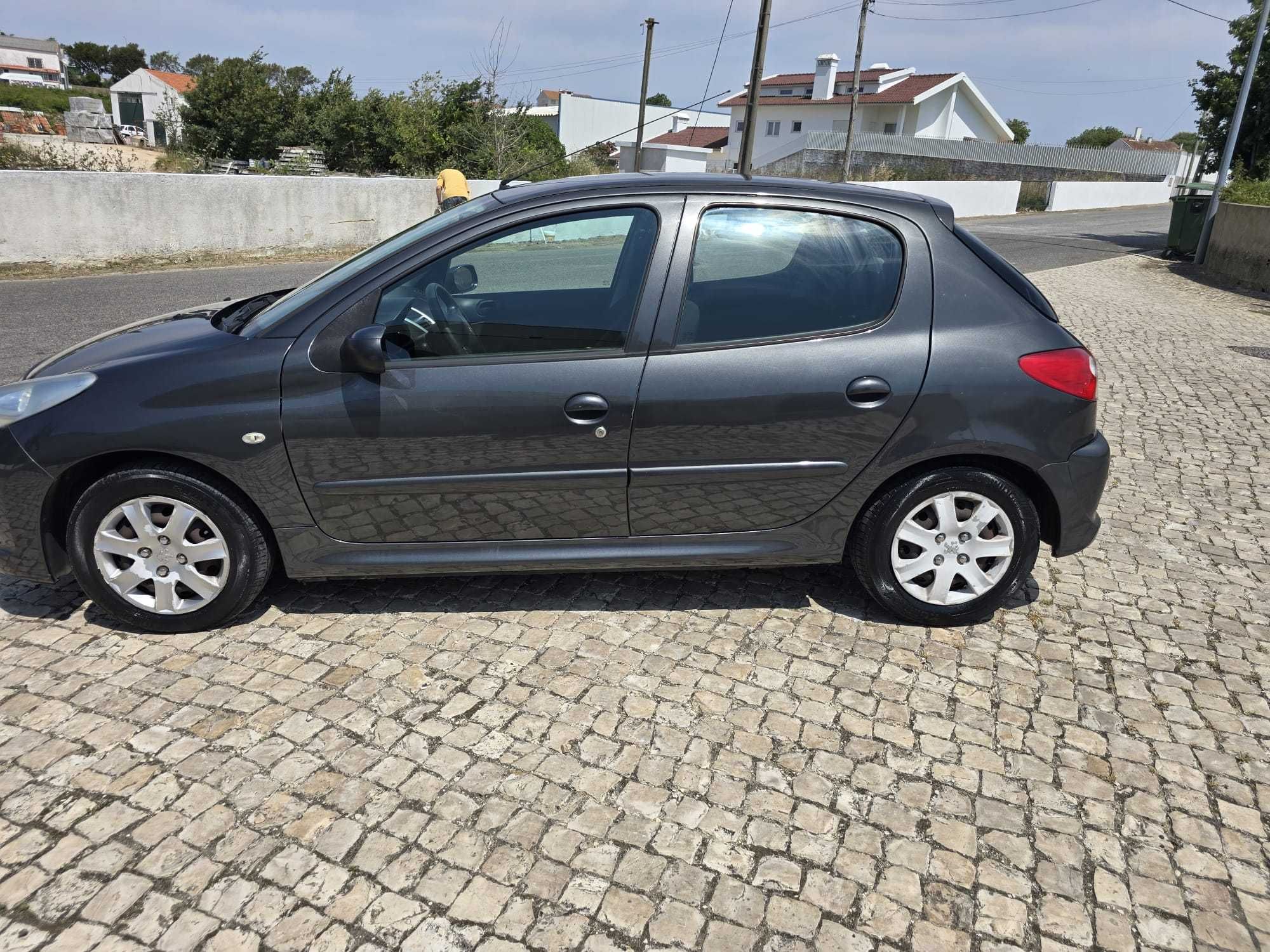 carro impecável  100% confiável  0% de problemas
