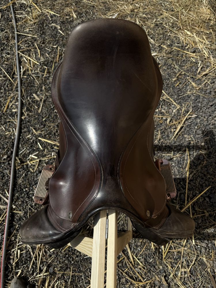 Siodło skokowe 17,5”/33