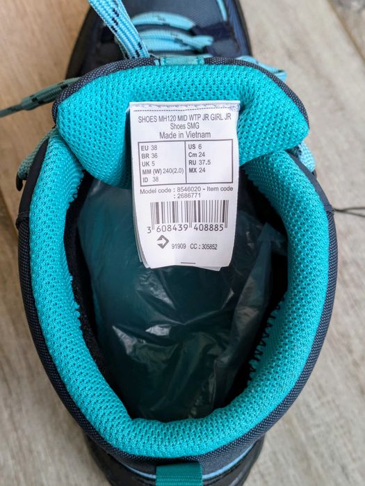 Підліткові демі чоботи з польського Декатлону, 38 розмір, нові.