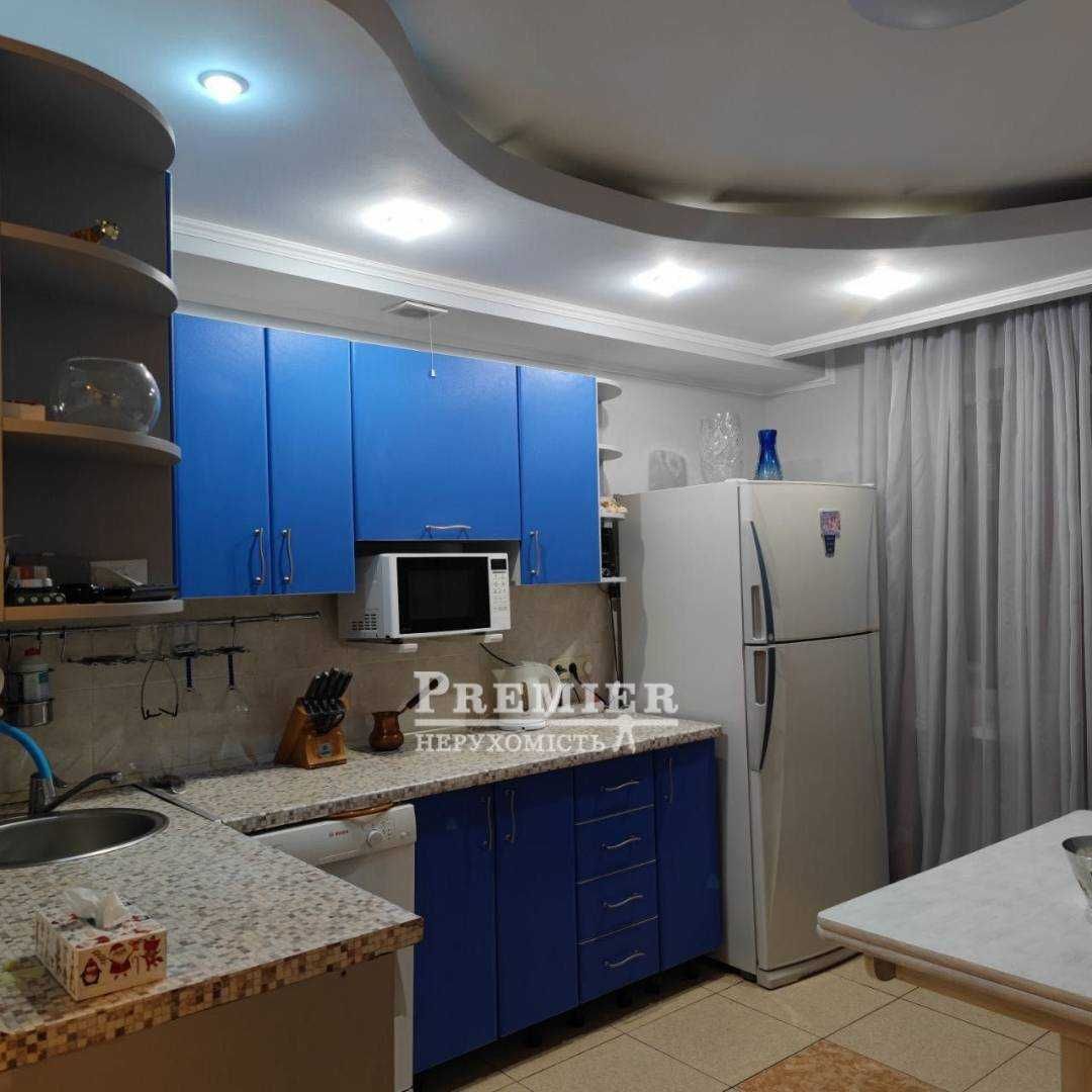 2-кімнатна квартира. Свіжий ремонт, нові меблі та техніка. 63 кв.м