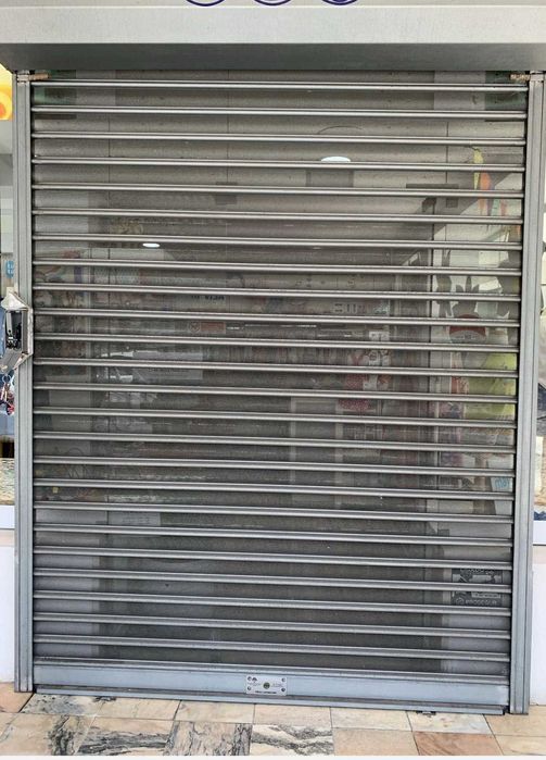 Grades de segurança microperfuradas