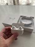 AirPods Pro навушники