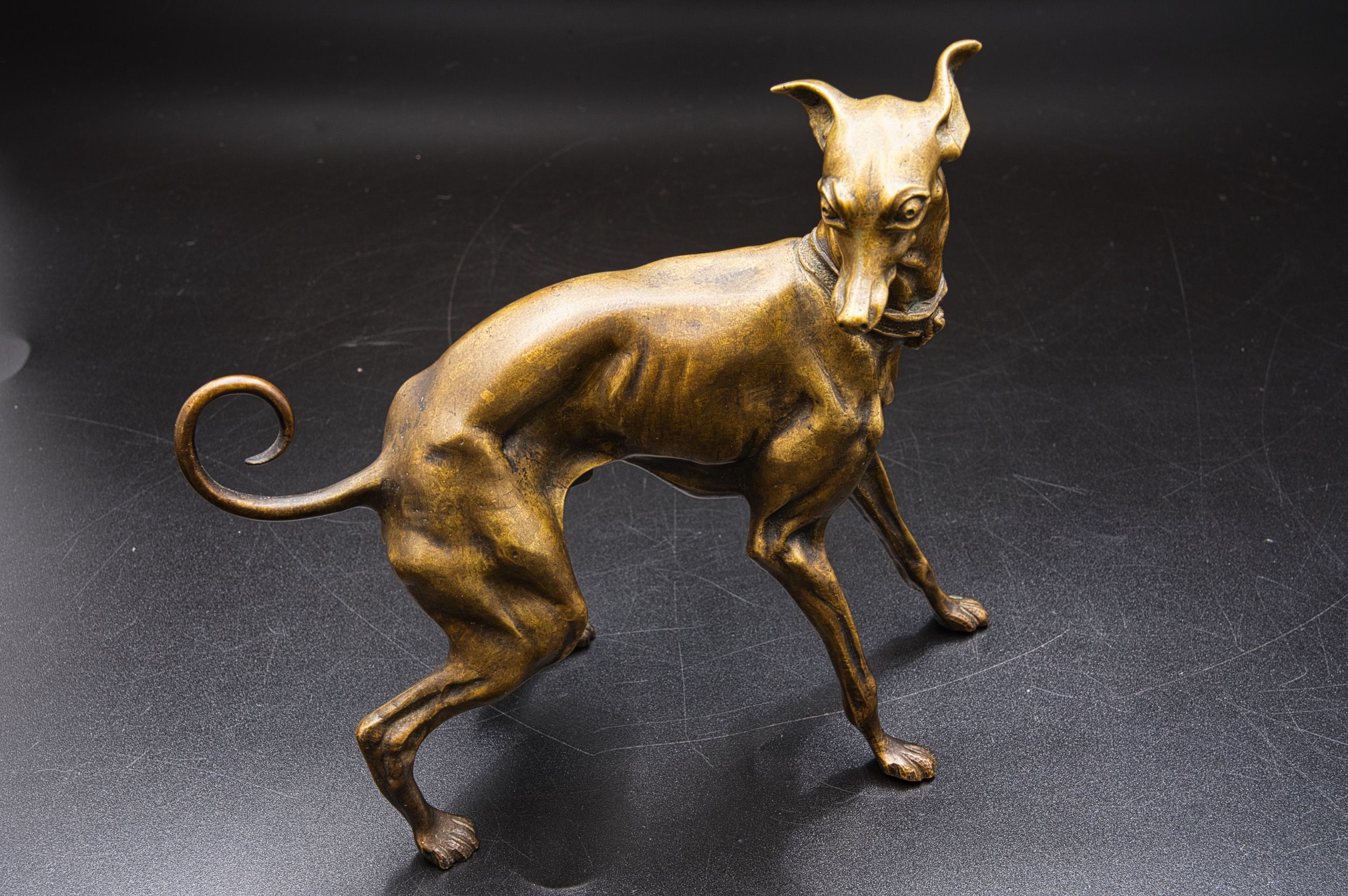 Estatueta cão bronze