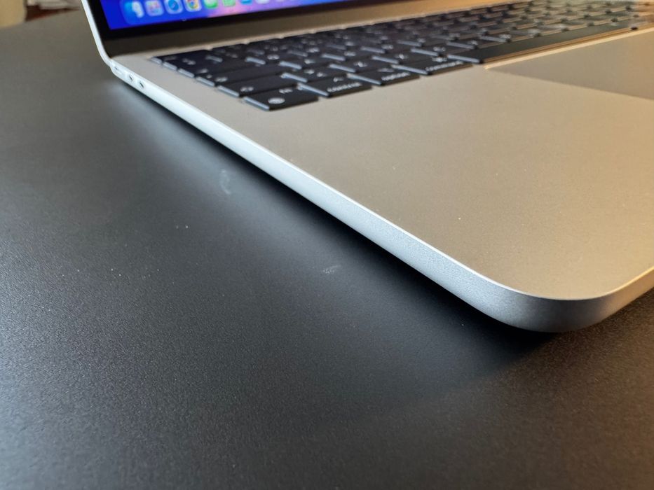 MacBook Air 13 M4 24Gb Mem. 512 Gb SSD, prateado