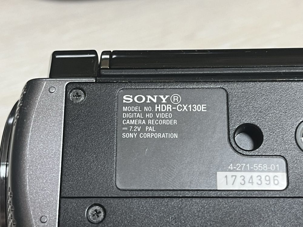 Видео, фото камера SONY HDR-CX130 Black