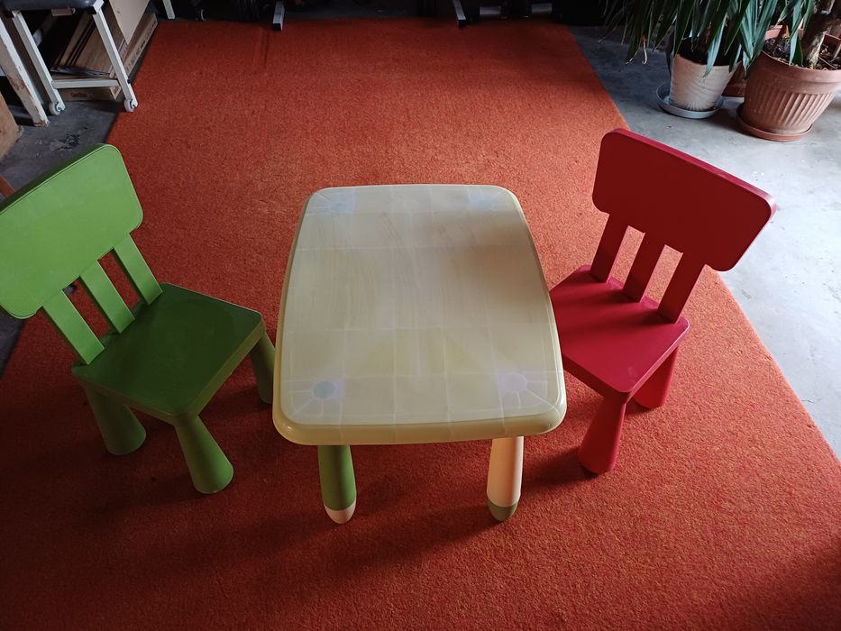 Zestaw stolik z krzesełka IKEA MAMUT