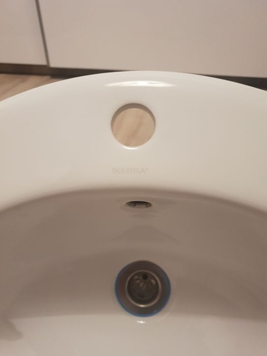 Umywalka łazienkowa Kerra