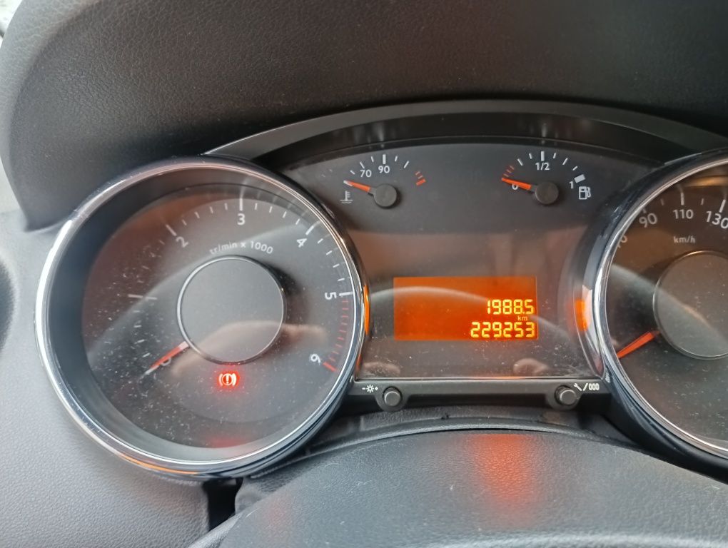 Peugeot 5008 1.6 HDI