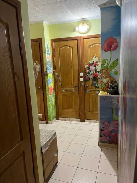 Лісовий масив кімната в гуртожитку вул. Поповича (Волкова) 10