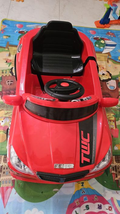 Carro eletrico criança