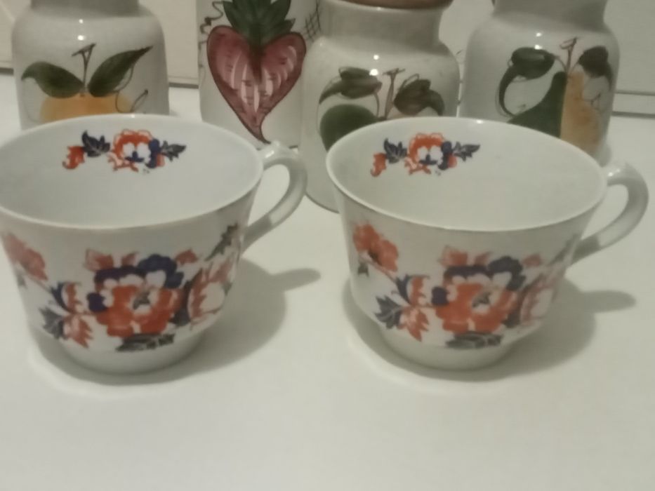 Duas belas chávenas inglesas