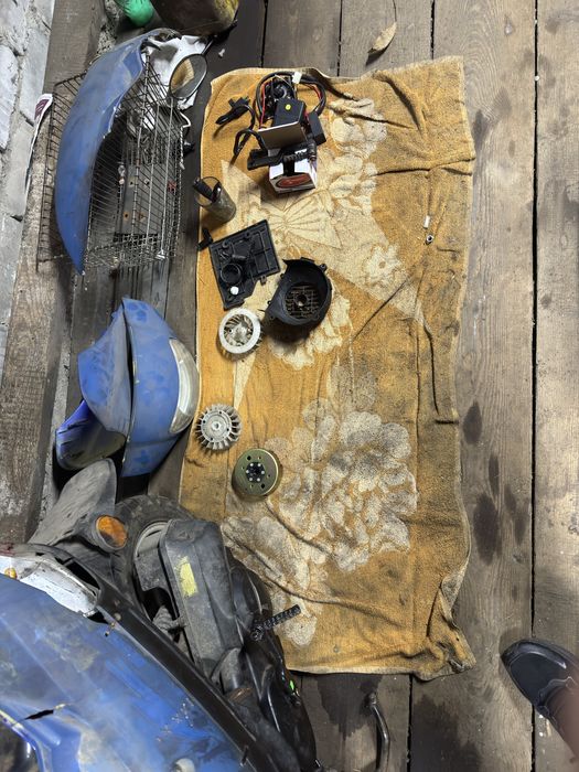 Запчасти на скутер двигатель 4 х такный