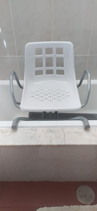 Cadeira banho giratória