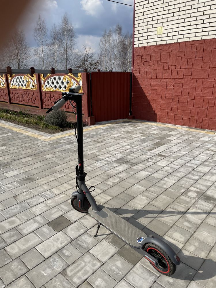 Електросамокат M365 350w