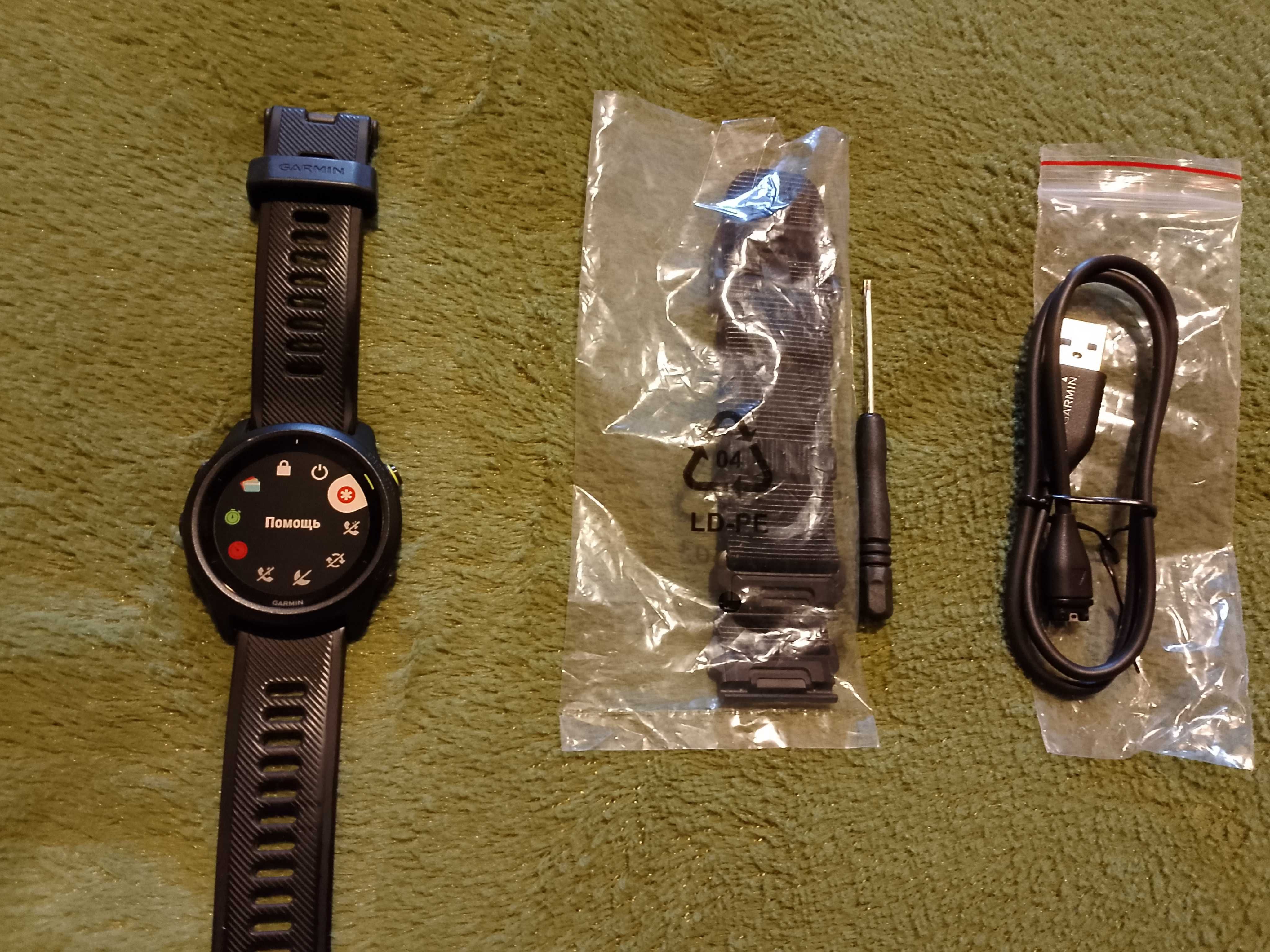 Смарт-годинник Garmin Forerunner 745