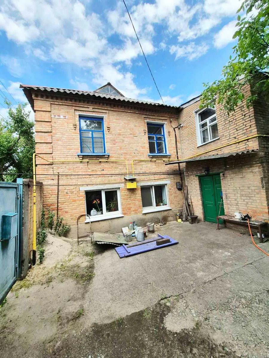Продам будинок 81 м2 в центрі Кущівки.