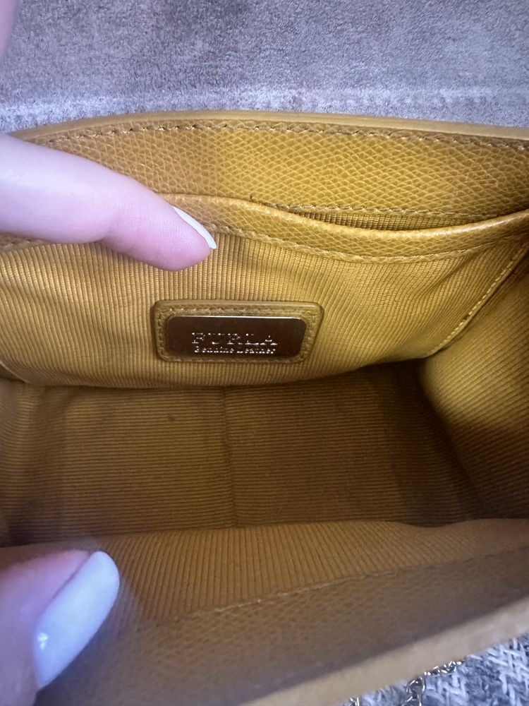 Furla metropolis