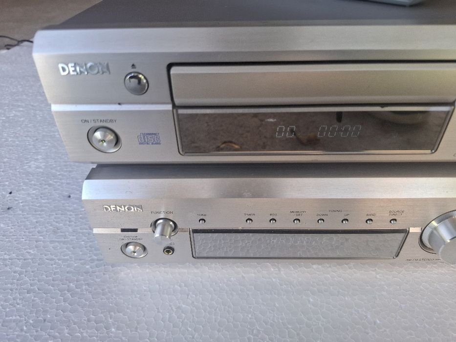 Wieża Denon z pilotem