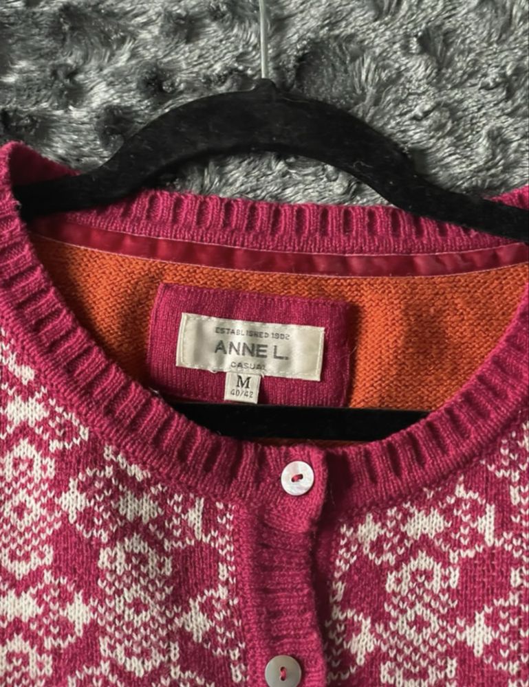 Welniany sweter damski