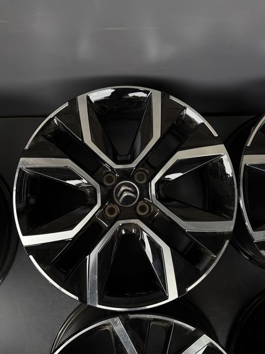 Felgi aluminiowe 18 cali 6,5J et 26 4x108 Citroen C4 III, C4 X
