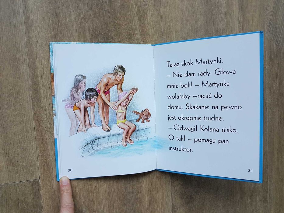 Martynka Zaczynam czytać z Martynką Na kursie pływania wiek 6-8 lat