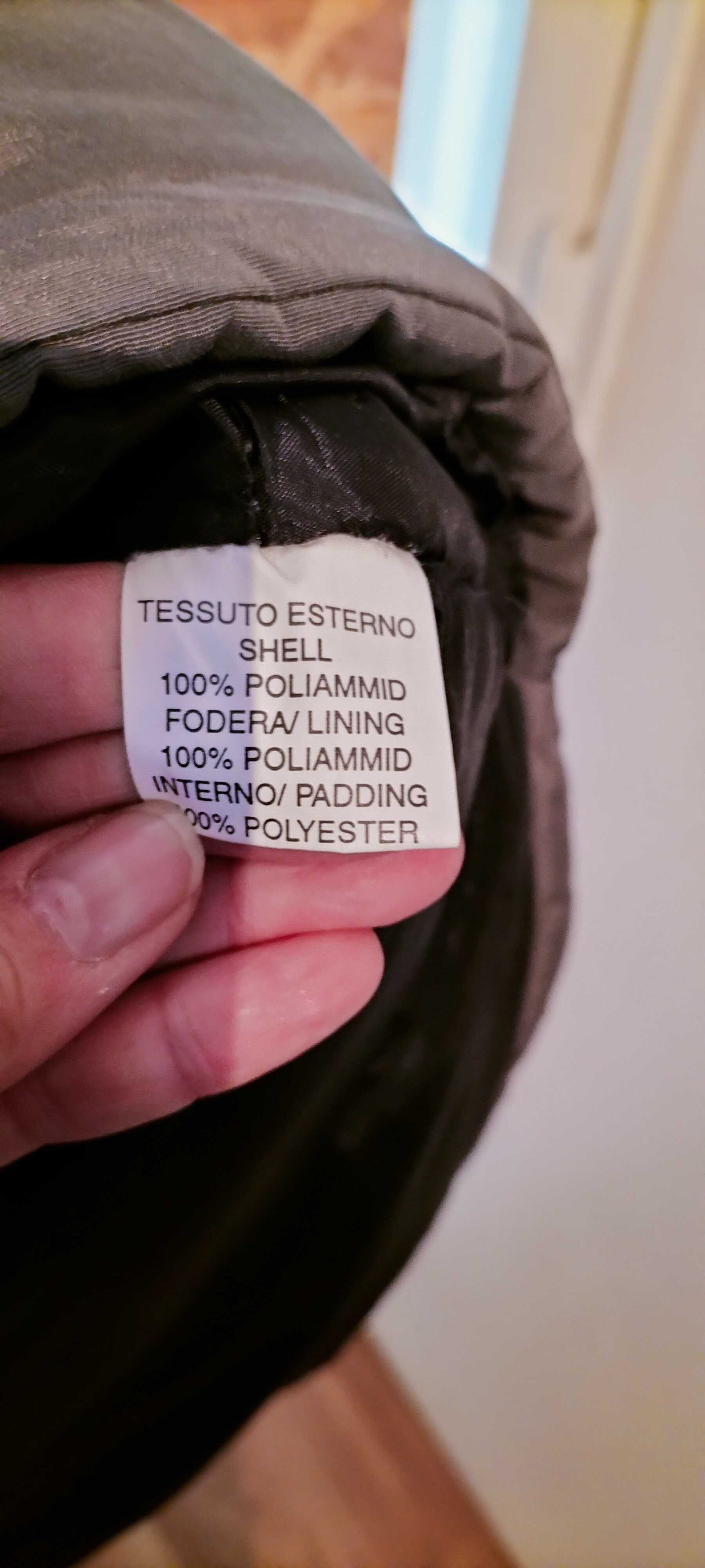 Camisola tipo kispocom capuz