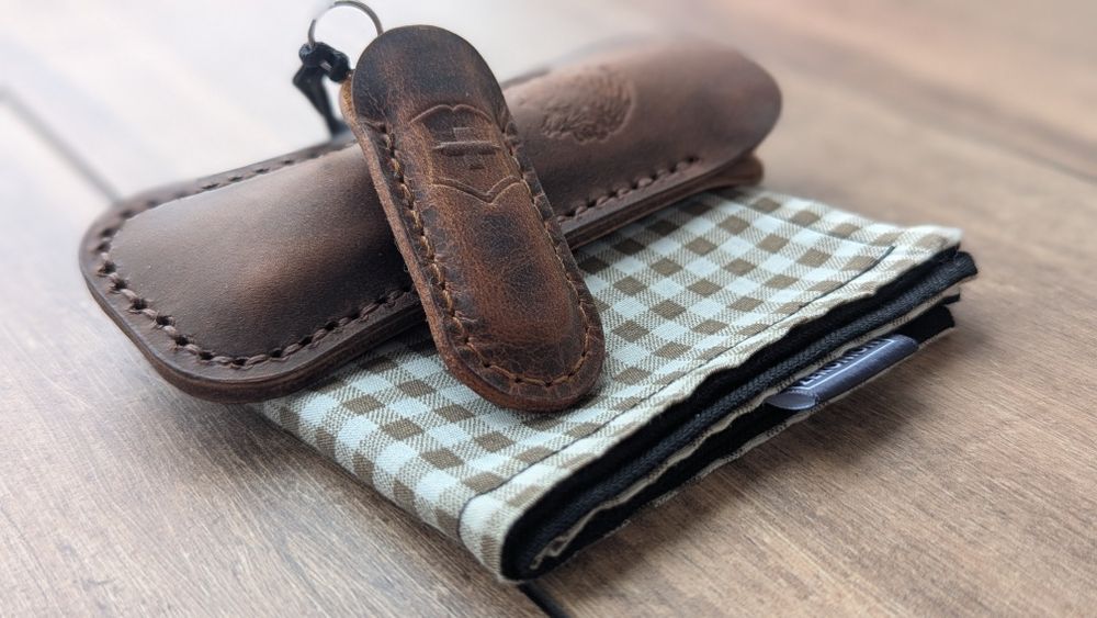 Чехол ручная работа натуральная кожа victorinox classic sd alox