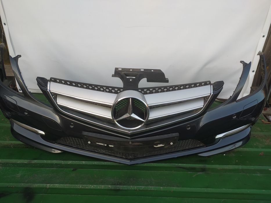 Бампер передній Mersedes W212 C207 A207 W204 купе