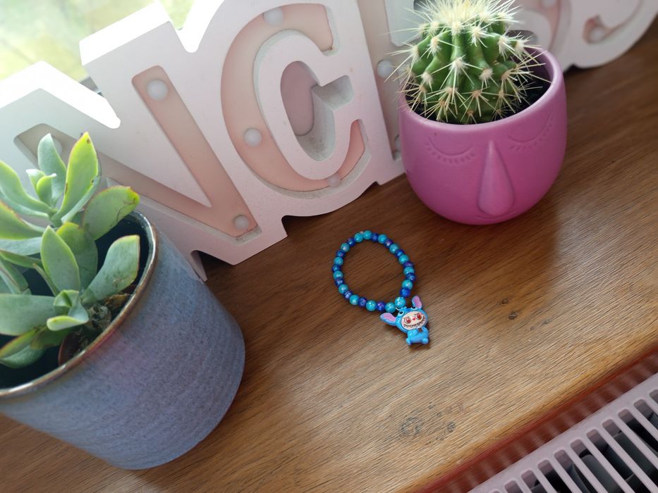 Niebieska bransoletka ręcznie robiona labubu stitch