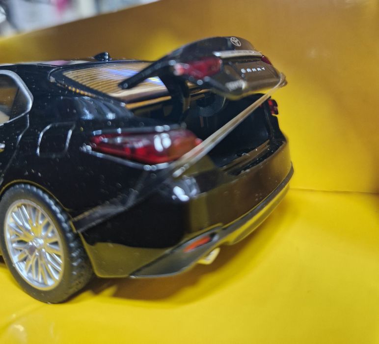 Модель металева Тойота Камри Toyota Camry, масштаб 1:34, світло, звук