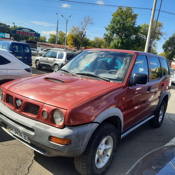 Продам Nissan Terrano II